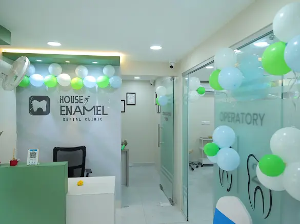 House of Enamel reception and operatory corridor
